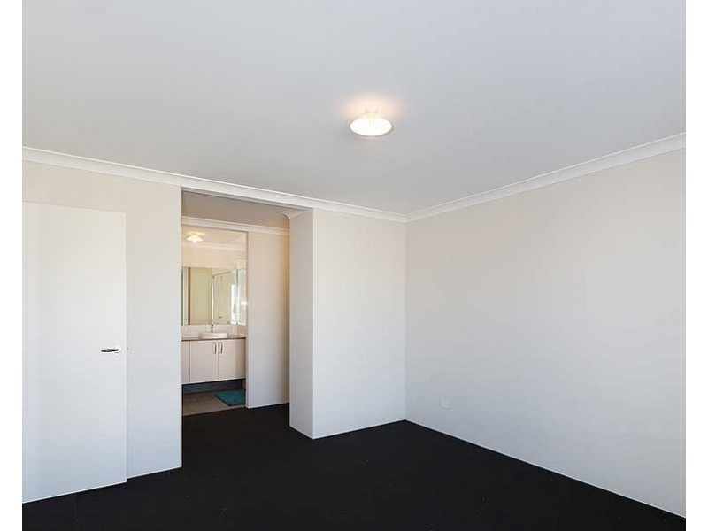 9 Lucknow Street, Piara Waters WA 6112
