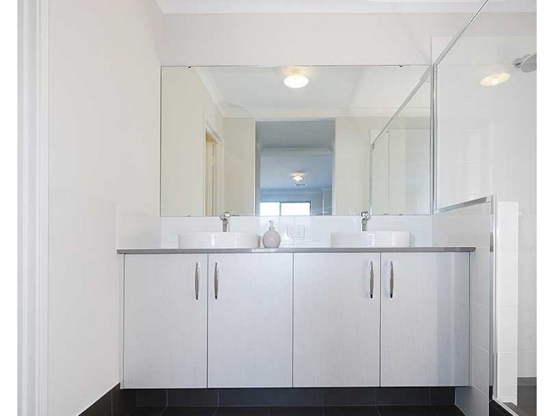 9 Lucknow Street, Piara Waters WA 6112