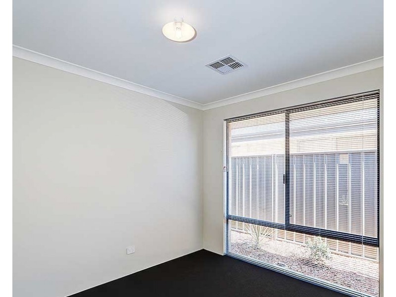 9 Lucknow Street, Piara Waters WA 6112