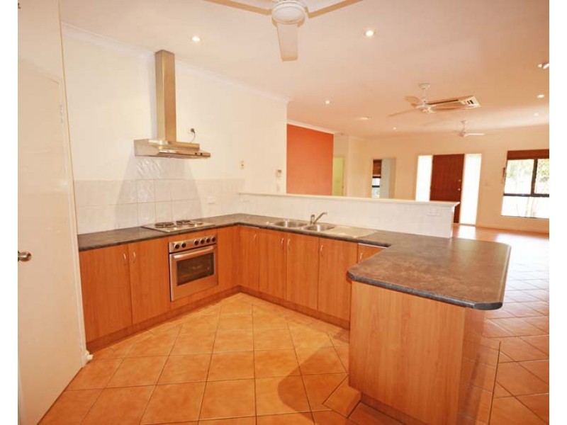 9 Bowerbird Loop, Djugun WA 6725