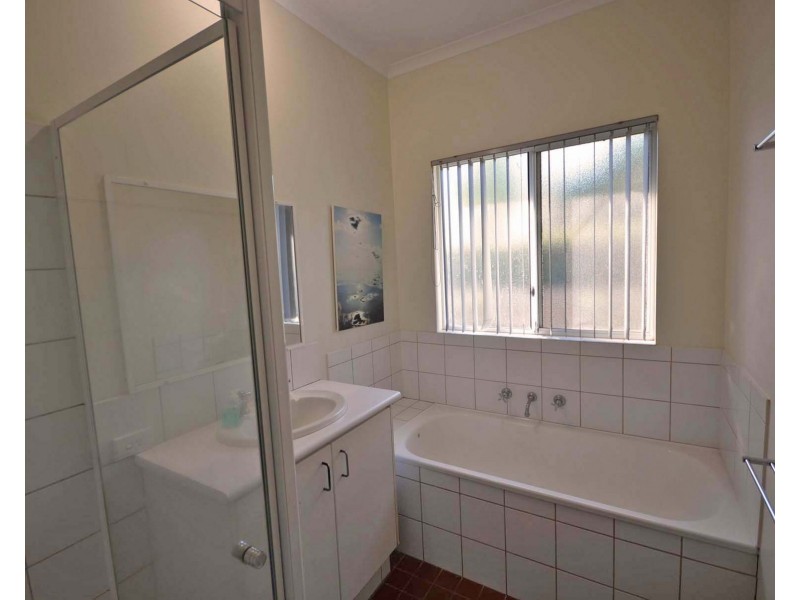 2/20 Robinson Street, Broome WA 6725