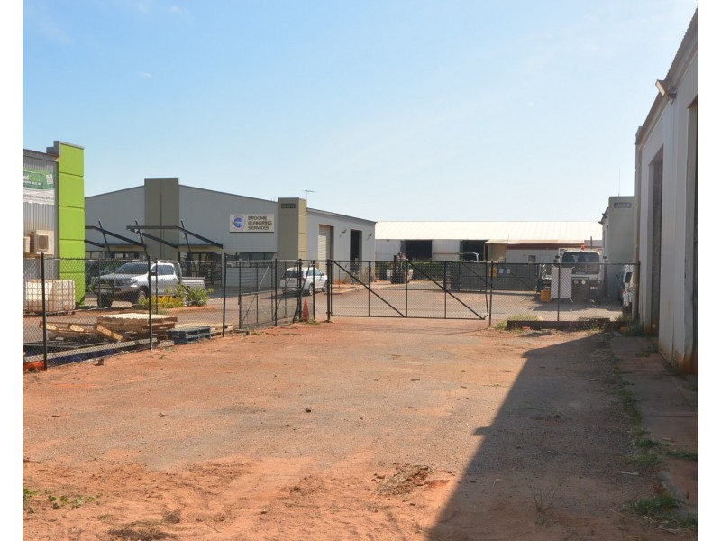 unit 3/274 Port Drive, Minyirr WA 6725