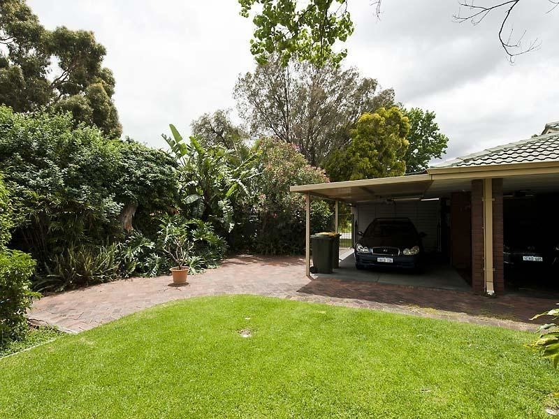 56 Bandalong Way, High Wycombe WA 6057