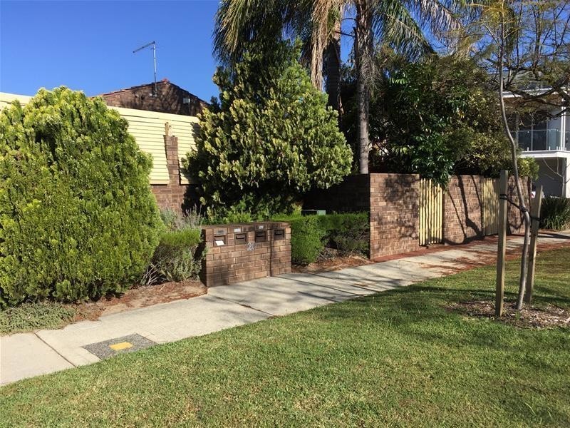2/20 Strickland Street, South Perth WA 6151