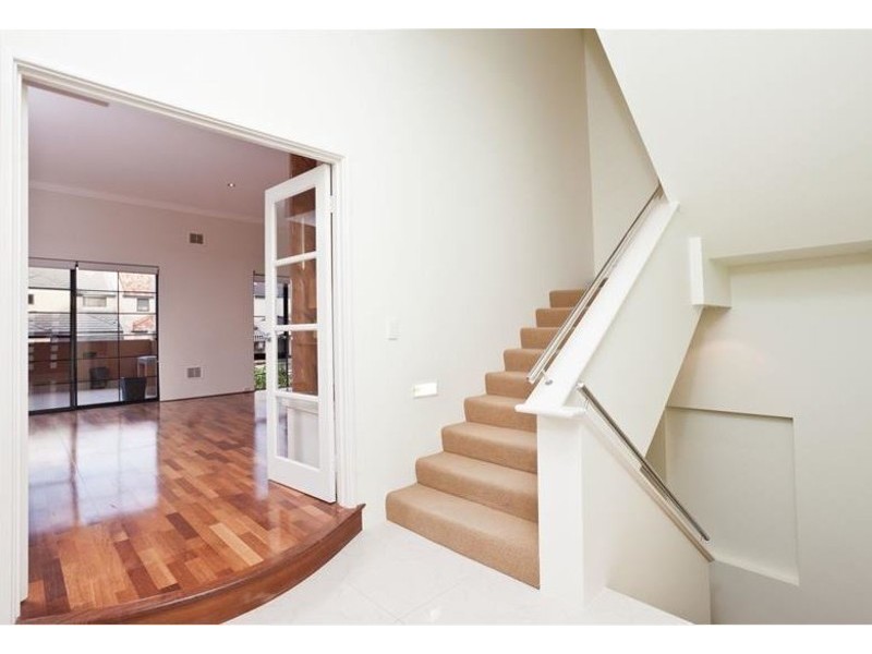 5 Vanguard Terrace, East Perth WA 6004