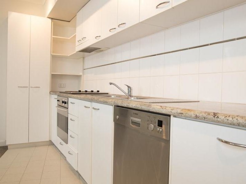 13/110 Mounts Bay Road, Perth WA 6000