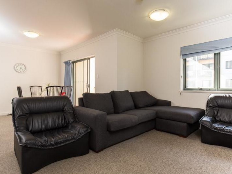 13/110 Mounts Bay Road, Perth WA 6000
