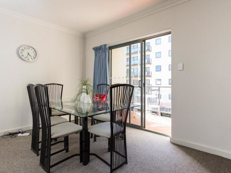 13/110 Mounts Bay Road, Perth WA 6000