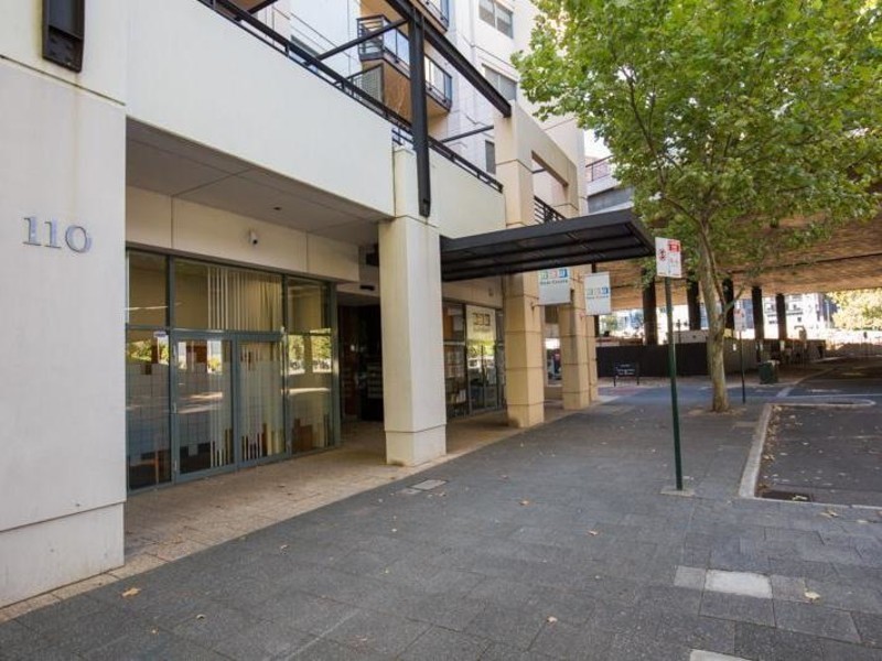 13/110 Mounts Bay Road, Perth WA 6000
