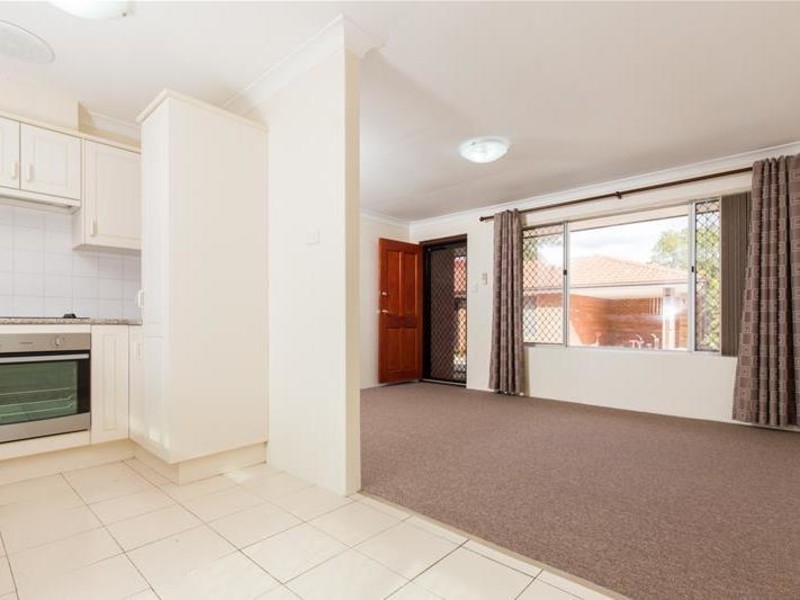 8 Elsfield Way, Bassendean WA 6054