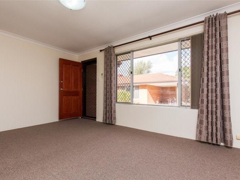 8 Elsfield Way, Bassendean WA 6054