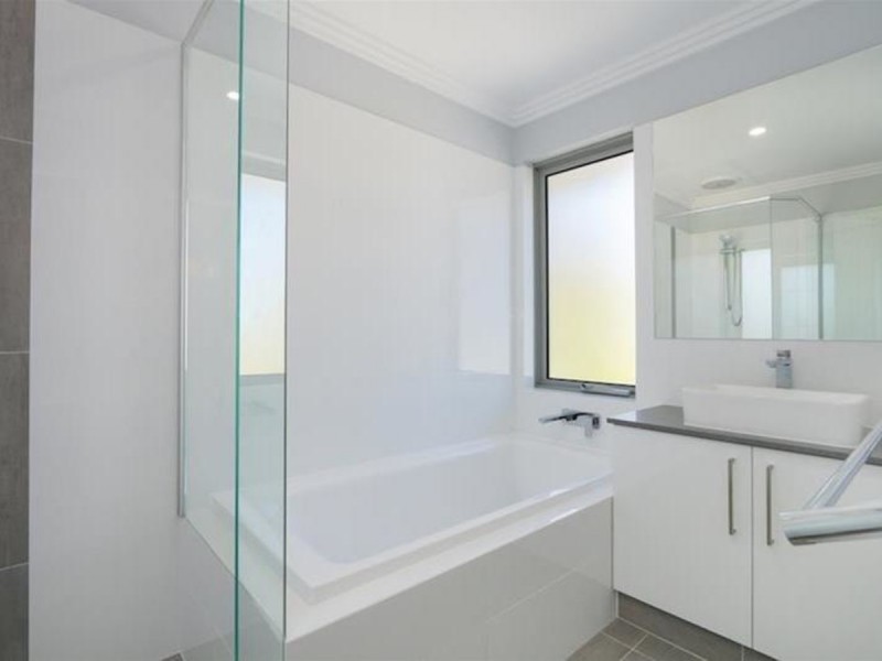 76B McKenzie Way, Embleton WA 6062