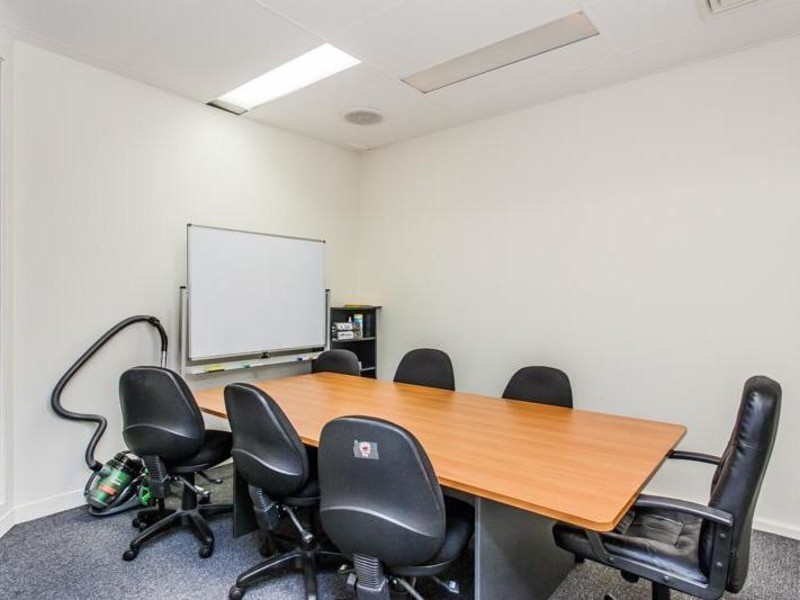 4/201-205 Burslem Drive, Maddington WA 6109