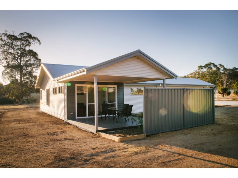 105 Oyston Road, Bakers Hill WA 6562