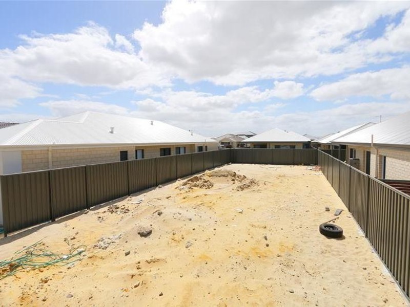 18 Bauxite Road, Banjup WA 6164