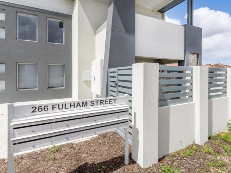 1/266 Fulham Street, Cloverdale WA 6105