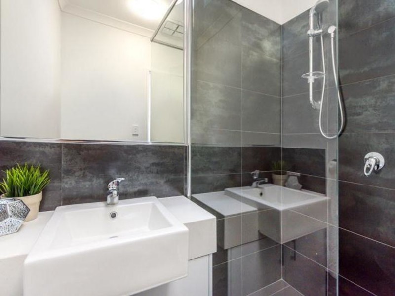 1/266 Fulham Street, Cloverdale WA 6105