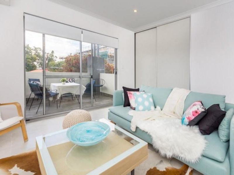 1/266 Fulham Street, Cloverdale WA 6105