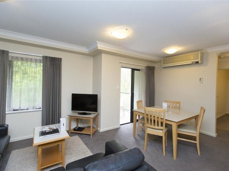 9/128 Mounts Bay Road, Perth WA 6000