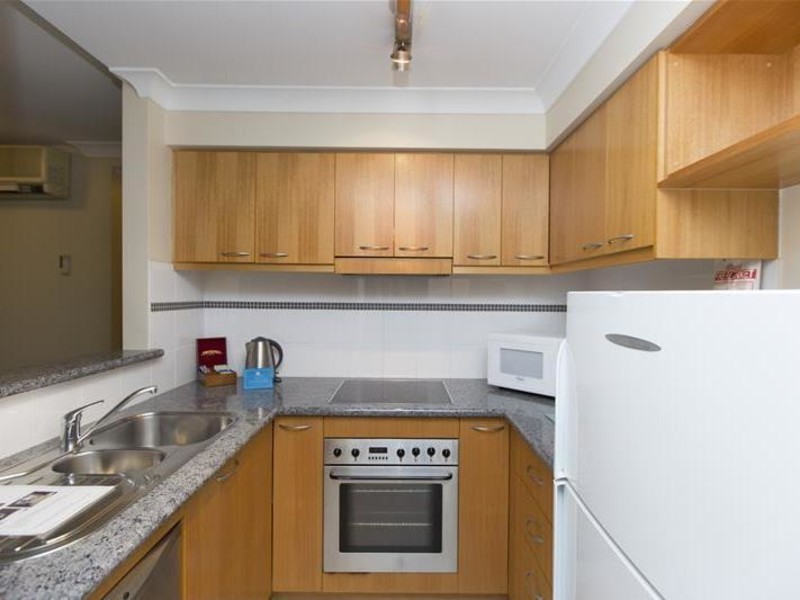 9/128 Mounts Bay Road, Perth WA 6000