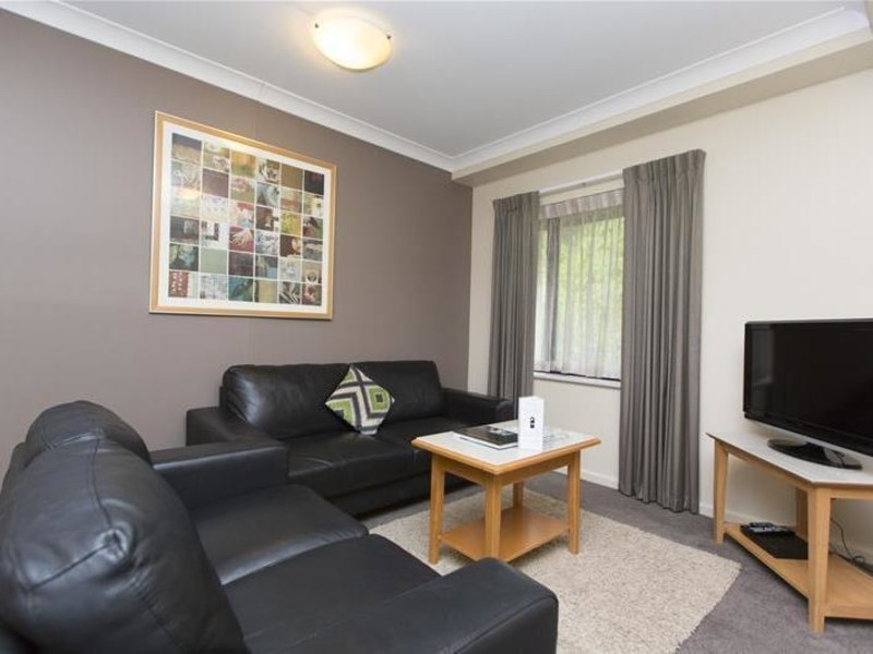 9/128 Mounts Bay Road, Perth WA 6000