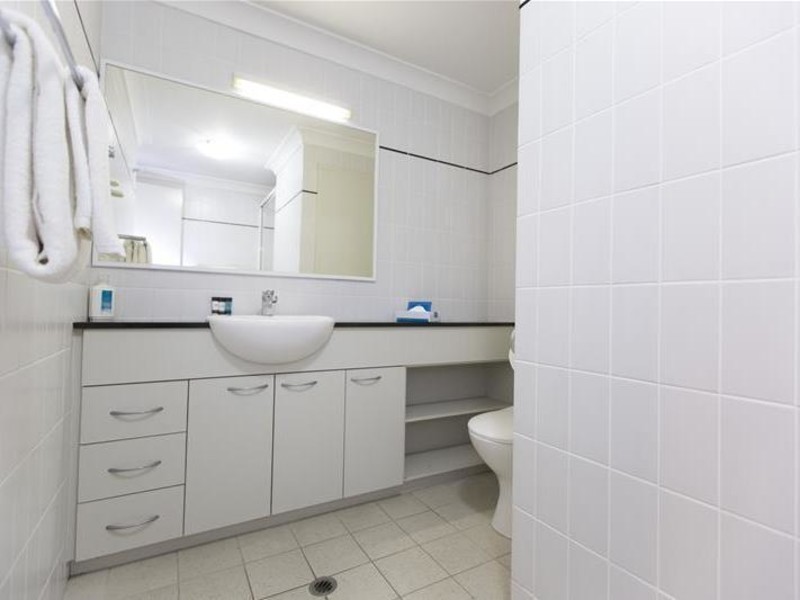 9/128 Mounts Bay Road, Perth WA 6000