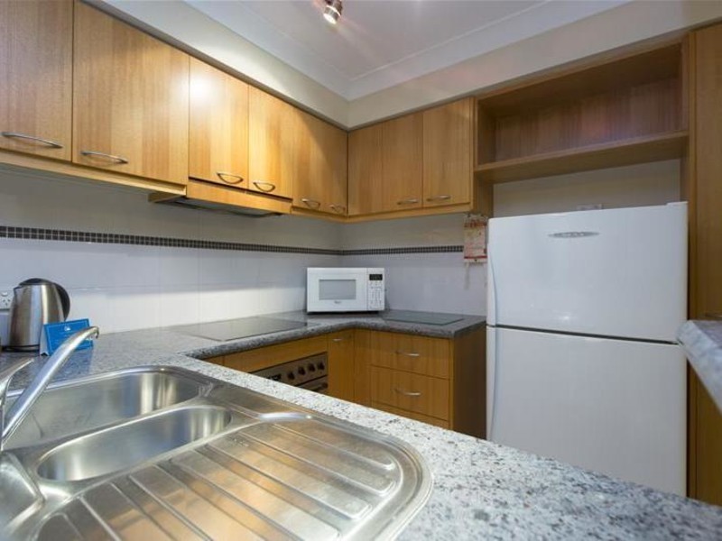 9/128 Mounts Bay Road, Perth WA 6000