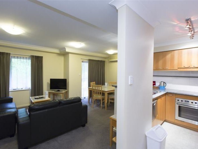 9/128 Mounts Bay Road, Perth WA 6000