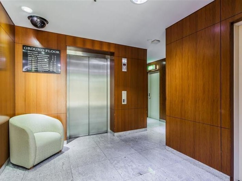 9/128 Mounts Bay Road, Perth WA 6000