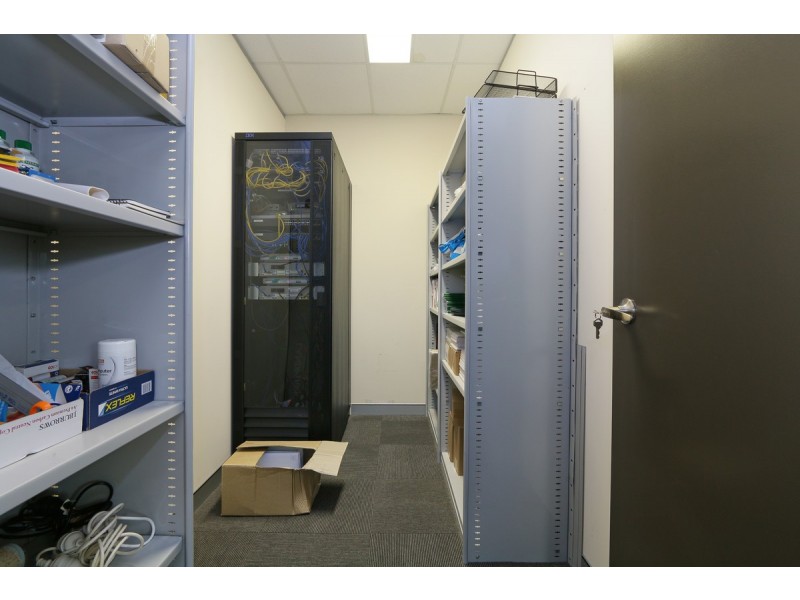 16/2 Ambitious Link, Bibra Lake WA 6163