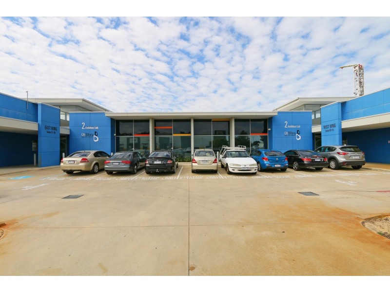 16/2 Ambitious Link, Bibra Lake WA 6163