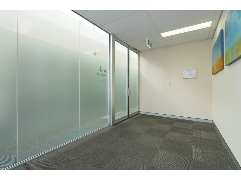 16/2 Ambitious Link, Bibra Lake WA 6163