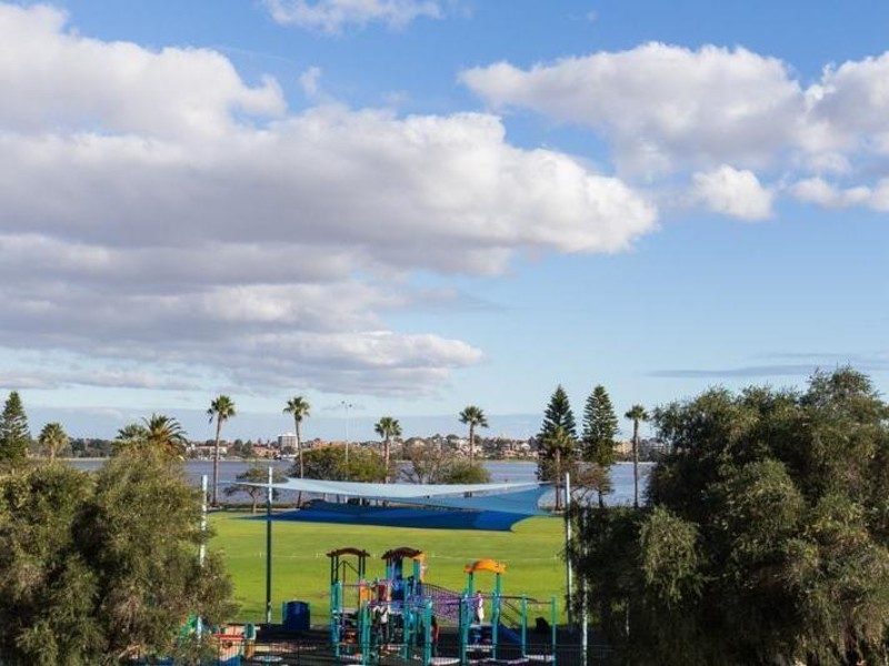 102/106 Terrace Road, East Perth WA 6004