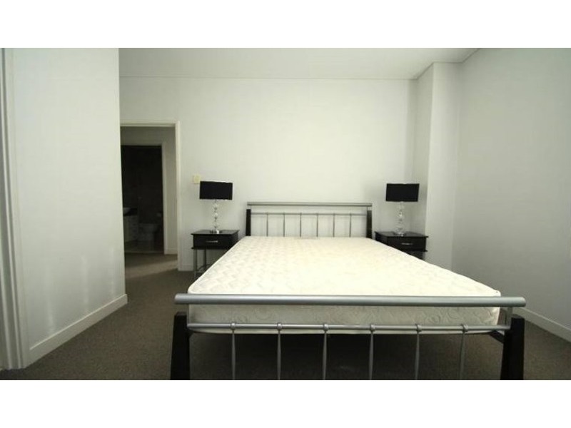 2/113 Royal Street, East Perth WA 6004