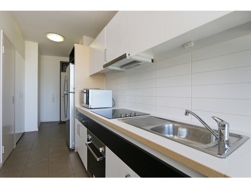 16/6 Points Way, Cockburn Central WA 6164