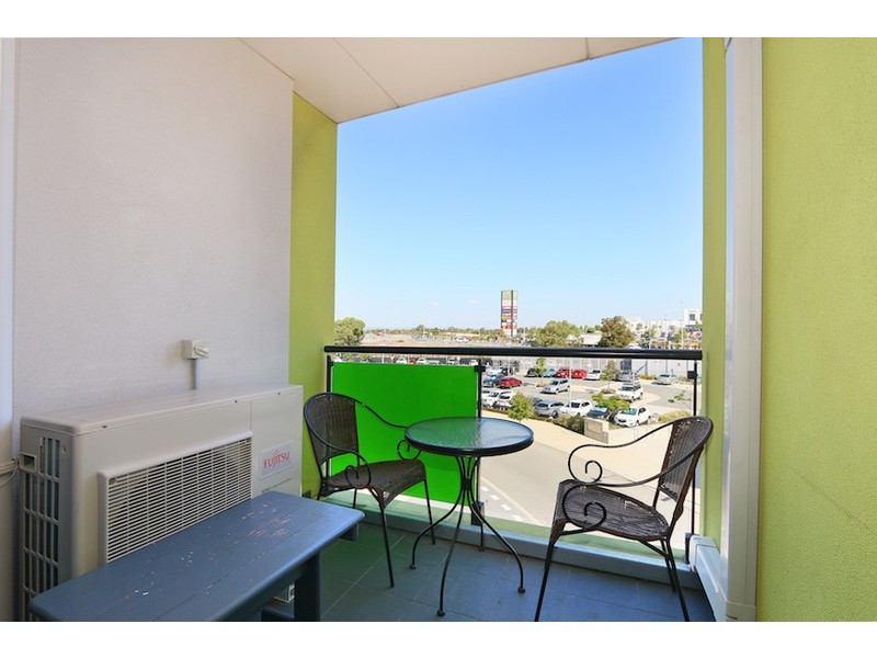 16/6 Points Way, Cockburn Central WA 6164