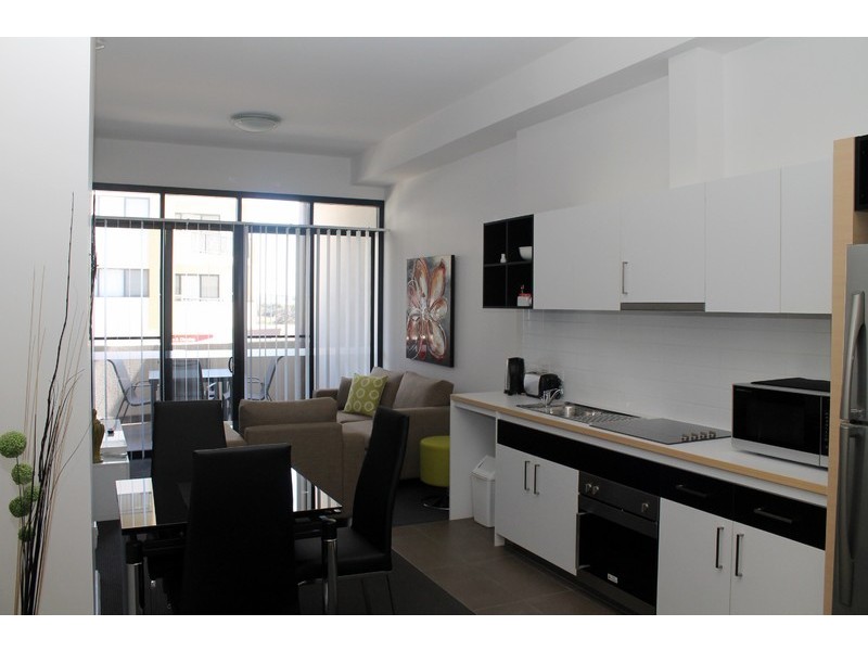 6/20 Signal Terrace, Cockburn Central WA 6164