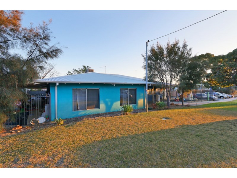 99 Fieldgate Square, Balga WA 6061