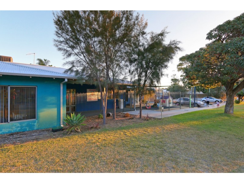 99 Fieldgate Square, Balga WA 6061