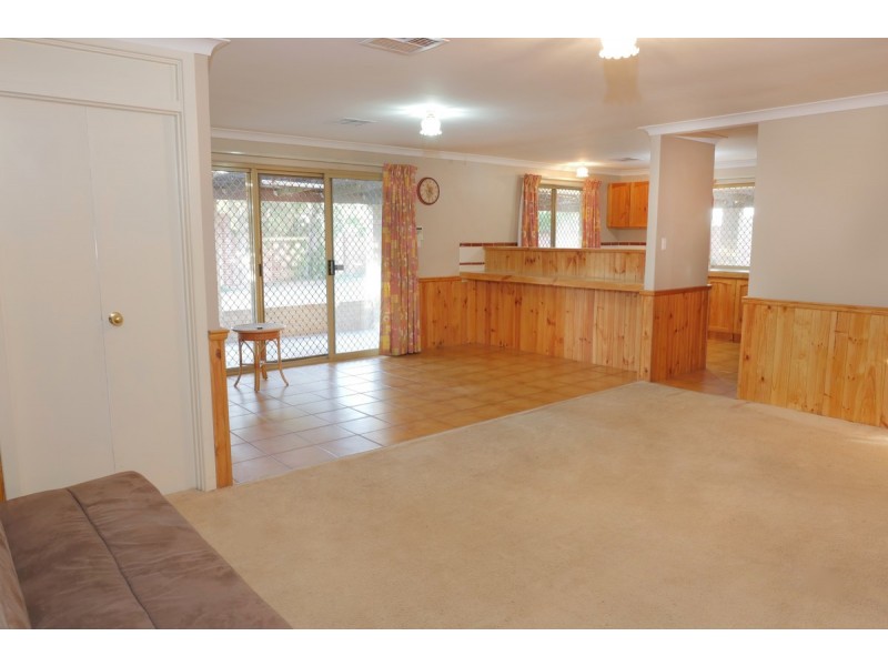 28 Kidman Court, Thornlie WA 6108