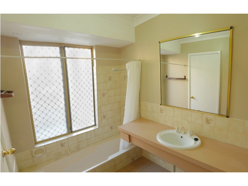 28 Kidman Court, Thornlie WA 6108