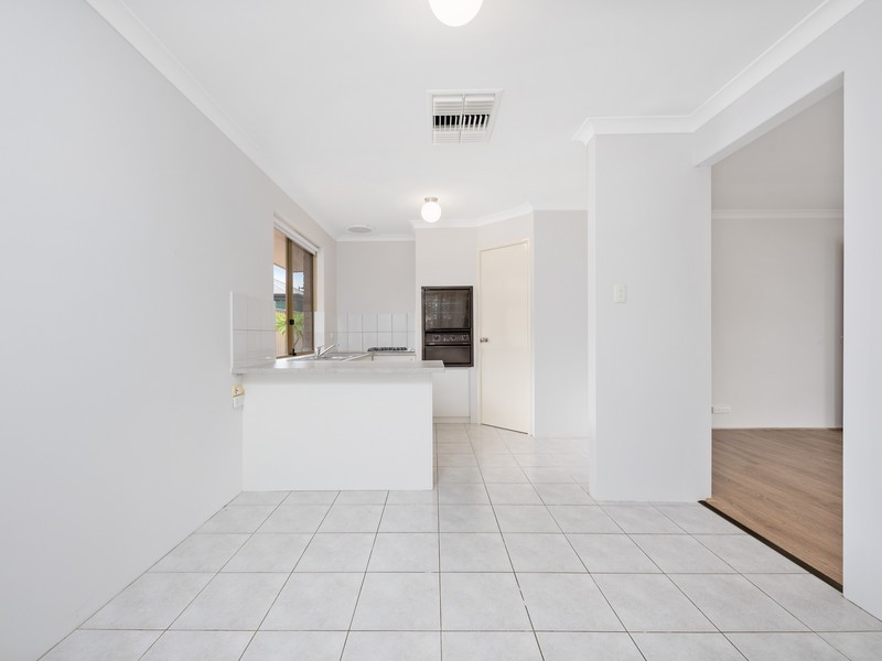 2/110 Fulham Street, Kewdale WA 6105