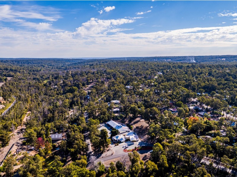 5345 Richardson Road, Stoneville WA 6081