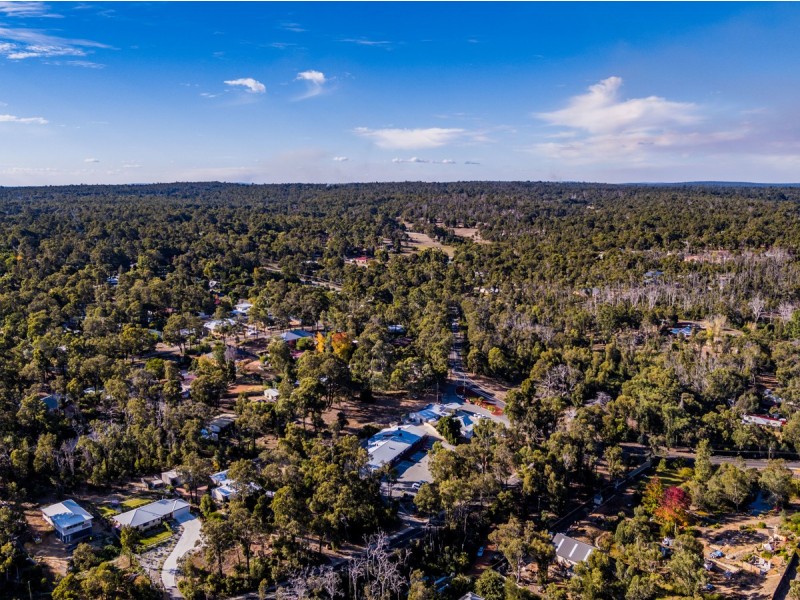 5345 Richardson Road, Stoneville WA 6081