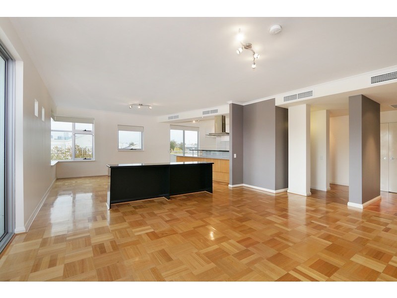 21/1 Henry Lawson Walk, East Perth WA 6004
