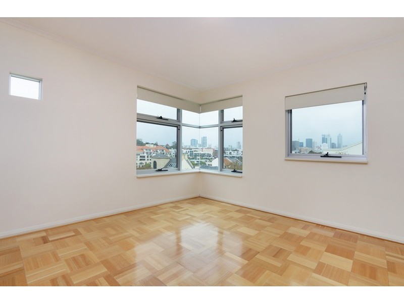 21/1 Henry Lawson Walk, East Perth WA 6004