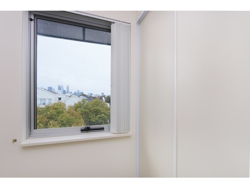 21/1 Henry Lawson Walk, East Perth WA 6004