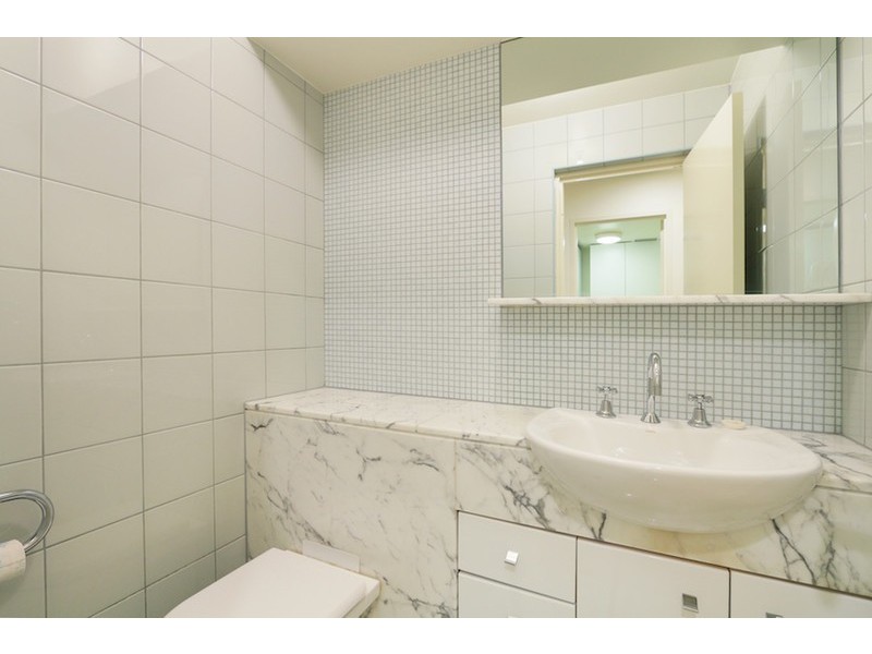 21/1 Henry Lawson Walk, East Perth WA 6004