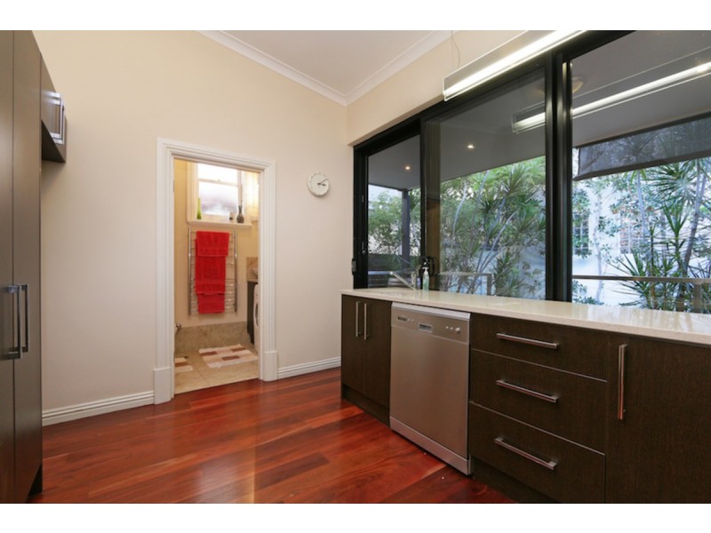 7 Lindsay Street, Perth WA 6000