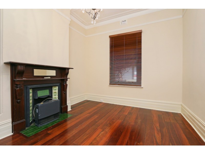 7 Lindsay Street, Perth WA 6000